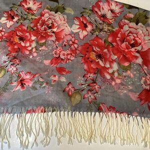 unbranded floral scarf women’s fringe 68”Lx25”W